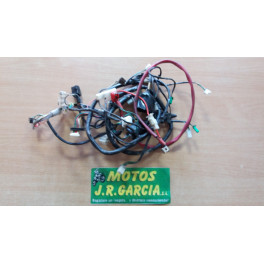INSTALACION PEUGEOT TWEET 125 INSTALACION PEUGEOT TWEET 125